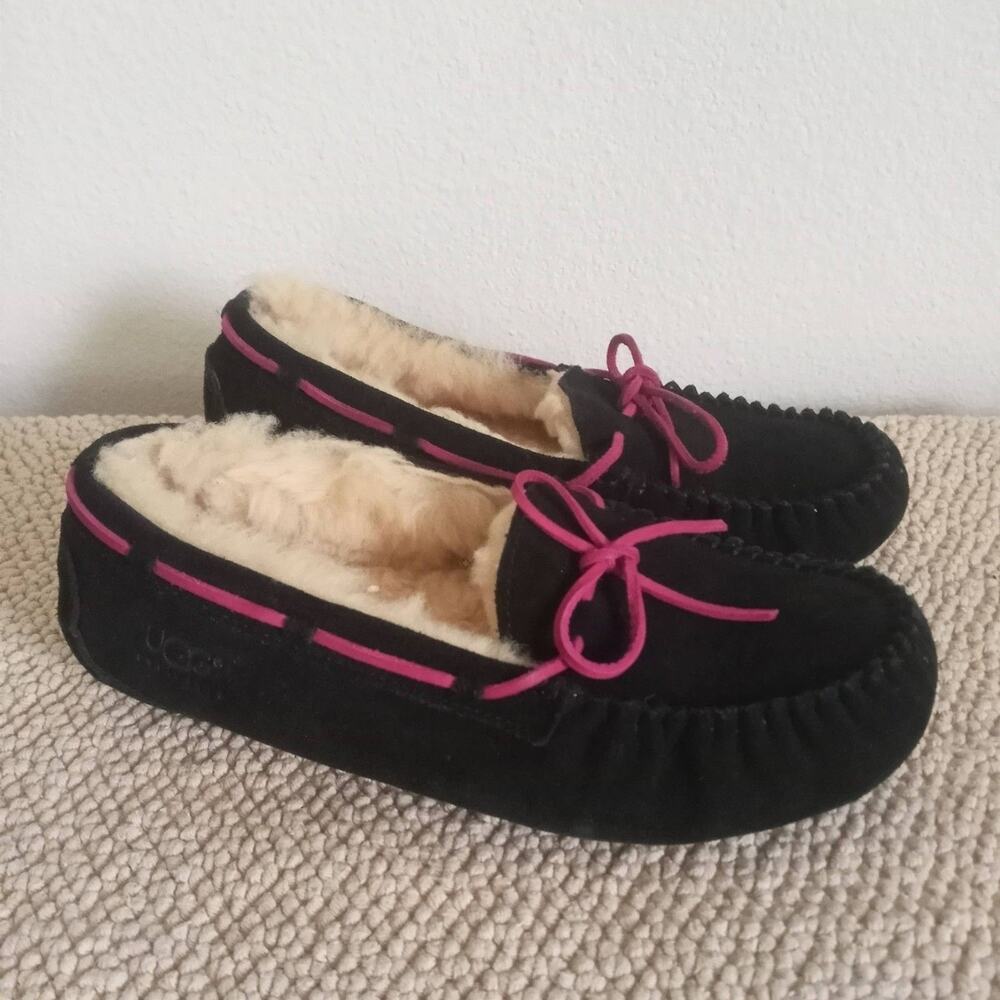 UGG Australia Driving Slippers Shearling Suede SZ 5 Moccasins Shoes Black Purple